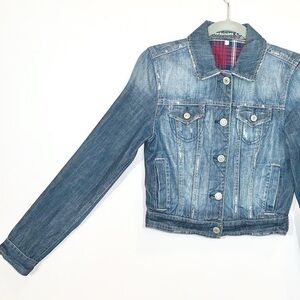 ⏰AEO size S distressed flannel lined jean jacket